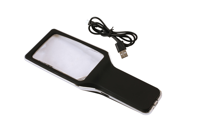 Magnifier LED rechargeable