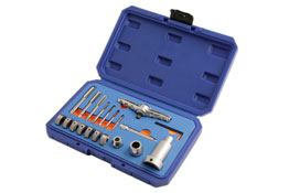 Handy Ratchet Tap & Die Set makes light work of cutting threads
