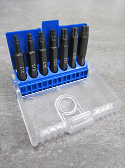 Extractor set for damaged Torx fasteners