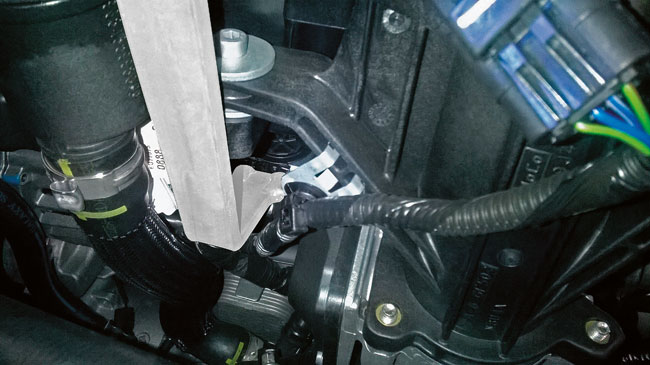 Laser Tools 6067 Ratchet Crows Foot Oil Filter Wrench - for Ford