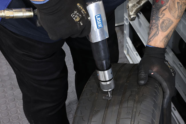 Laser Tools 9323 Pneumatic Tyre Plug Fitting Tools 2pc